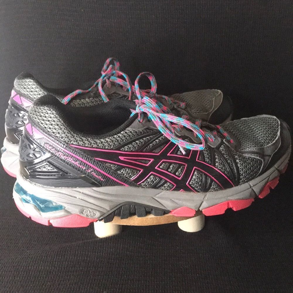 Asics Women’s Size 7 Shoes